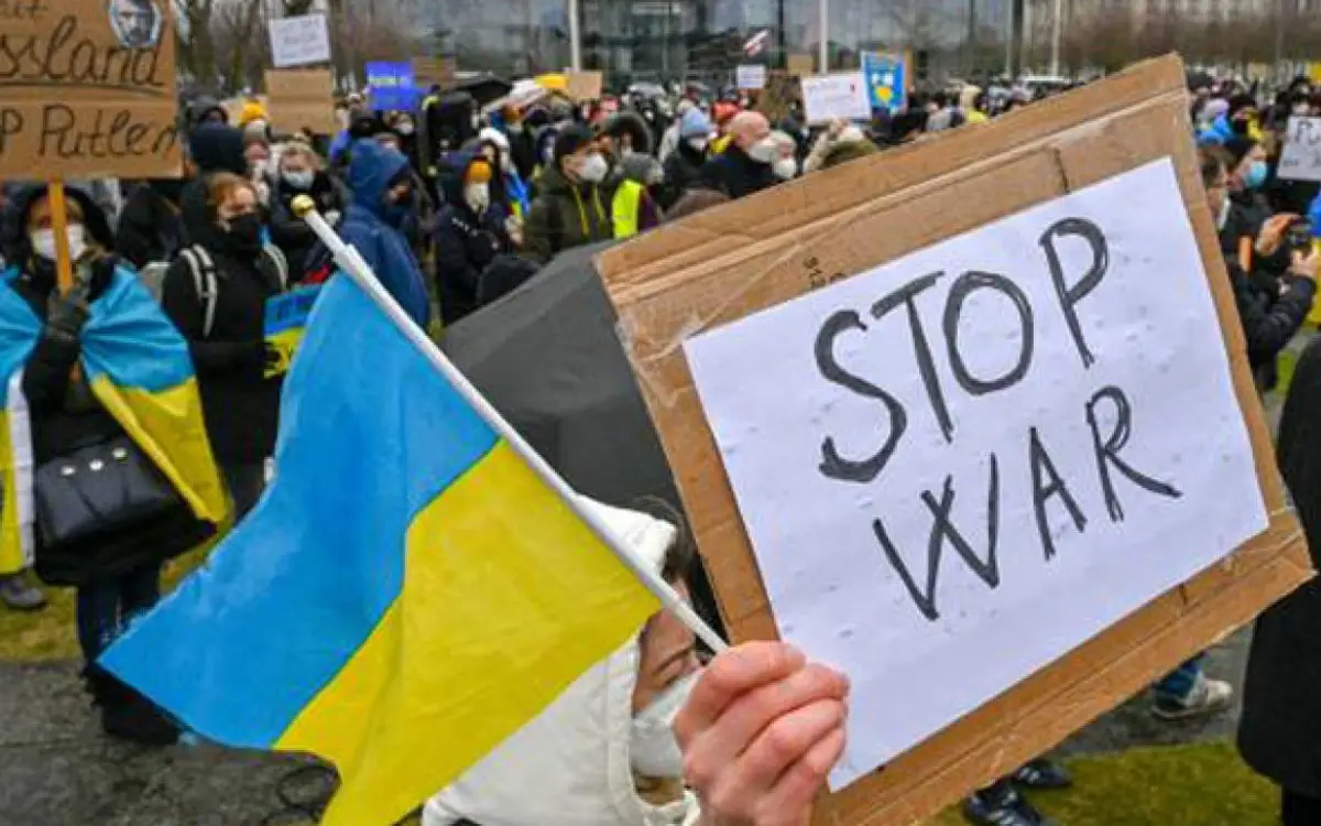 In Poland, ordinary Russians begin paying the price of Putin's battle